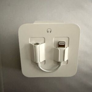 Apple White Dual headphones Adapter for iPhone